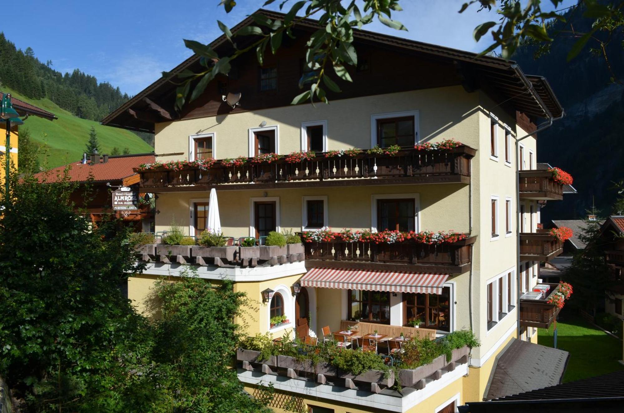 Landhotel Almroesl Im Grossarltal Hüttschlag Cameră foto